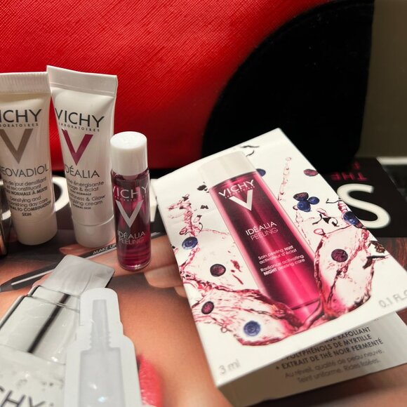 Vichy Laboratoires Set of 8 Collagen Specialist and Idealia Travel Set - Picture 3 of 4